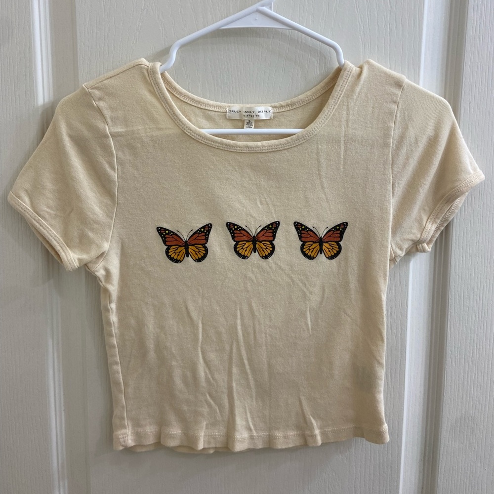 Cream crop top shirt, Size Small, Three butterflies, Good condition
